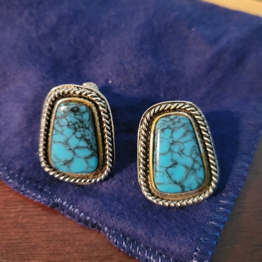 Vintage Goldette Faux Turquoise Silver Tone Clip-On Screw-Back Earrings Signed